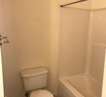 2 Bedroom 1 Bathroom apt in 8 plex